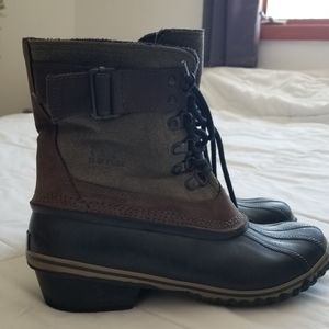 Sorel womens boot, olive